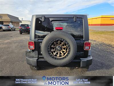 2018 Jeep Wrangler JK Unlimited Sahara 4x4   - Photo 4 - Saint Cloud, MN 56301