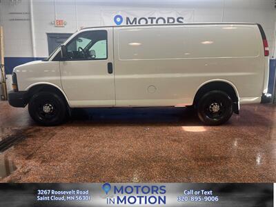 2015 Chevrolet Express 2500   - Photo 2 - Saint Cloud, MN 56301