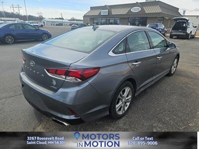 2018 Hyundai SONATA Limited w/Sunroof   - Photo 5 - Saint Cloud, MN 56301