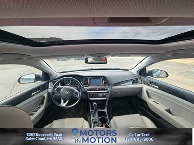 2018 Hyundai SONATA Limited w/Sunroof   - Photo 10 - Saint Cloud, MN 56301