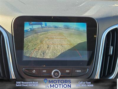 2018 Chevrolet Equinox LT AWD w/Sunroof - Photo 11 - Saint Cloud, MN 56301