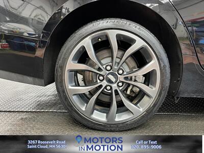 2018 Cadillac ATS 2.0T AWD w/Sunroof   - Photo 18 - Saint Cloud, MN 56301
