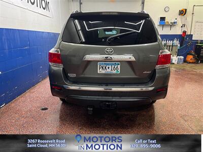 2011 Toyota Highlander SE 4WD   - Photo 7 - Saint Cloud, MN 56301