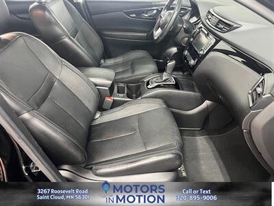 2018 Nissan Rogue Sport SL AWD w/Sunroof   - Photo 15 - Saint Cloud, MN 56301