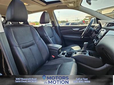 2018 Nissan Rogue Sport SL AWD w/Sunroof   - Photo 15 - Saint Cloud, MN 56301