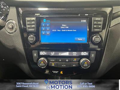 2018 Nissan Rogue Sport SL AWD w/Sunroof   - Photo 14 - Saint Cloud, MN 56301