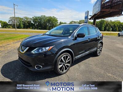 2018 Nissan Rogue Sport SL AWD w/Sunroof   - Photo 1 - Saint Cloud, MN 56301