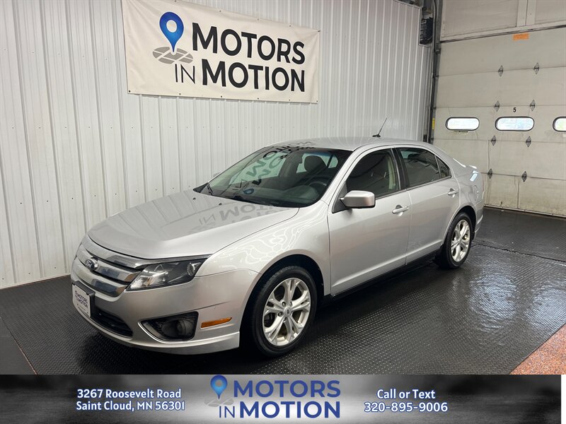 2012 Ford Fusion SE  
