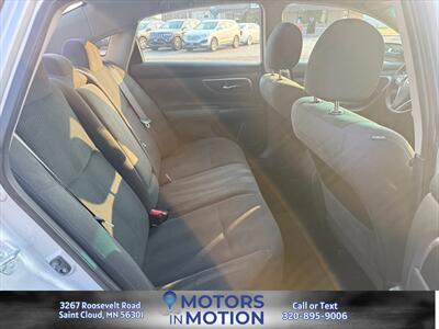 2015 Nissan Altima 2.5 S FWD - Photo 14 - Saint Cloud, MN 56301