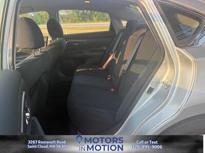 2015 Nissan Altima 2.5 S FWD - Photo 13 - Saint Cloud, MN 56301