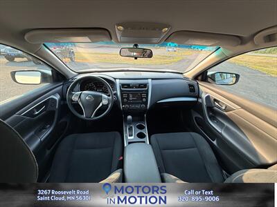 2015 Nissan Altima 2.5 S FWD - Photo 9 - Saint Cloud, MN 56301