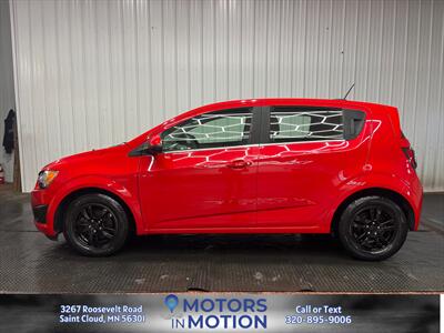 2015 Chevrolet Sonic LT Auto   - Photo 2 - Saint Cloud, MN 56301