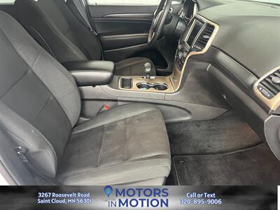 2014 Jeep Grand Cherokee Laredo 4WD   - Photo 13 - Saint Cloud, MN 56301