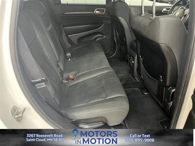 2014 Jeep Grand Cherokee Laredo 4WD   - Photo 15 - Saint Cloud, MN 56301