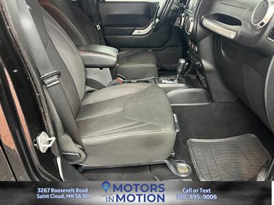 2018 Jeep Wrangler JK Unlimited Sahara 4x4 - Photo 17 - Saint Cloud, MN 56301