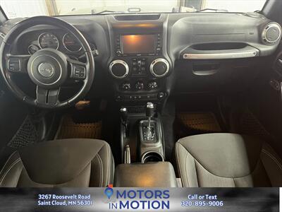 2018 Jeep Wrangler JK Unlimited Sahara 4x4 - Photo 10 - Saint Cloud, MN 56301