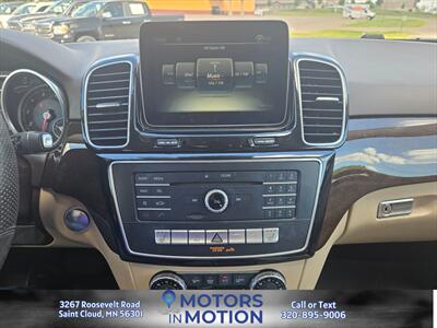 2017 Mercedes-Benz GLE 350 4MATIC AWD   - Photo 13 - Saint Cloud, MN 56301