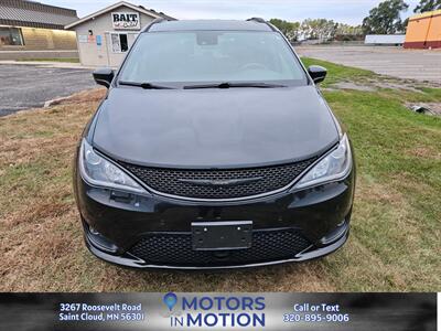 2019 Chrysler Pacifica Touring L Plus   - Photo 8 - Saint Cloud, MN 56301