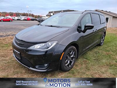 2019 Chrysler Pacifica Touring L Plus   - Photo 1 - Saint Cloud, MN 56301