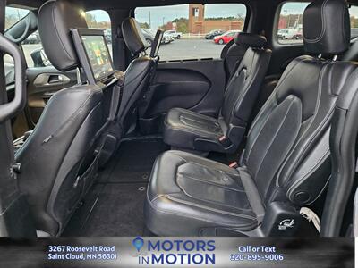 2019 Chrysler Pacifica Touring L Plus   - Photo 16 - Saint Cloud, MN 56301