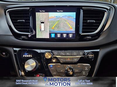 2019 Chrysler Pacifica Touring L Plus   - Photo 11 - Saint Cloud, MN 56301