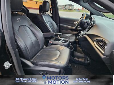 2019 Chrysler Pacifica Touring L Plus   - Photo 21 - Saint Cloud, MN 56301