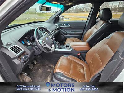 2011 Ford Explorer Limited 4WD w/Sunroof   - Photo 9 - Saint Cloud, MN 56301