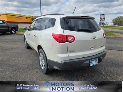 2011 Chevrolet Traverse LT   - Photo 3 - Saint Cloud, MN 56301