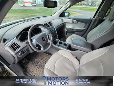2011 Chevrolet Traverse LT   - Photo 9 - Saint Cloud, MN 56301