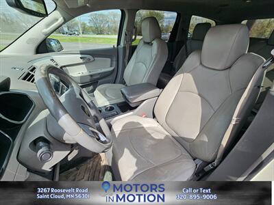 2011 Chevrolet Traverse LT   - Photo 14 - Saint Cloud, MN 56301