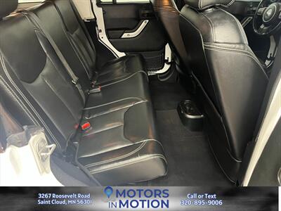 2017 Jeep Wrangler Unlimited Sahara 4x4   - Photo 16 - Saint Cloud, MN 56301