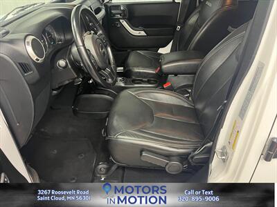 2017 Jeep Wrangler Unlimited Sahara 4x4   - Photo 13 - Saint Cloud, MN 56301