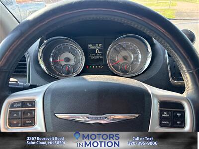 2016 Chrysler Town and Country Touring-L   - Photo 10 - Saint Cloud, MN 56301