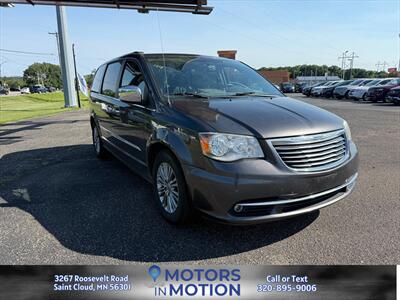 2016 Chrysler Town and Country Touring-L   - Photo 7 - Saint Cloud, MN 56301