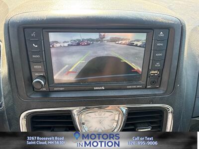 2016 Chrysler Town and Country Touring-L   - Photo 18 - Saint Cloud, MN 56301