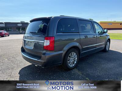 2016 Chrysler Town and Country Touring-L   - Photo 5 - Saint Cloud, MN 56301