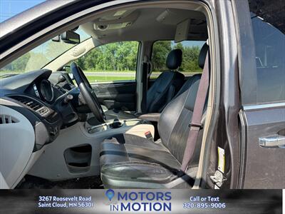 2016 Chrysler Town and Country Touring-L   - Photo 9 - Saint Cloud, MN 56301