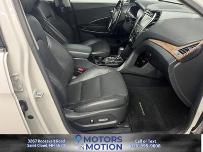 2017 Hyundai Santa Fe Limited Ultimate AWD w/Sunroof   - Photo 19 - Saint Cloud, MN 56301