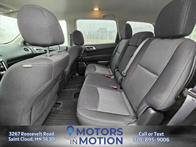 2017 Nissan Pathfinder S - Photo 16 - Saint Cloud, MN 56301
