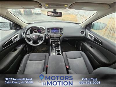 2017 Nissan Pathfinder S - Photo 11 - Saint Cloud, MN 56301