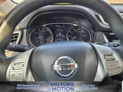 2016 Nissan Rogue SV AWD w/Sunroof   - Photo 10 - Saint Cloud, MN 56301