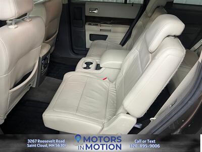 2011 Ford Flex SEL AWD 3rd row w/Sunroof   - Photo 16 - Saint Cloud, MN 56301