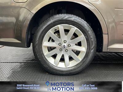 2011 Ford Flex SEL AWD 3rd row w/Sunroof   - Photo 9 - Saint Cloud, MN 56301
