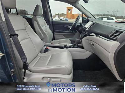 2016 Honda Pilot Touring AWD w/Sunroof & DVD - Photo 19 - Saint Cloud, MN 56301