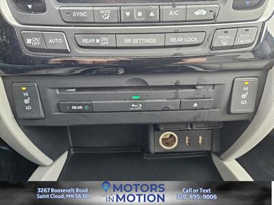 2016 Honda Pilot Touring AWD w/Sunroof & DVD - Photo 12 - Saint Cloud, MN 56301