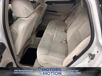 2014 Chevrolet Impala Limited LT   - Photo 6 - Saint Cloud, MN 56301