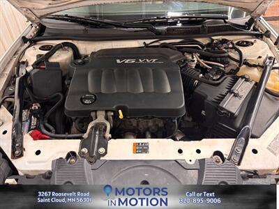 2014 Chevrolet Impala Limited LT   - Photo 18 - Saint Cloud, MN 56301