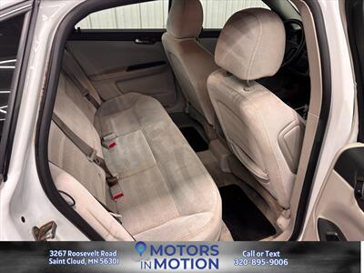 2014 Chevrolet Impala Limited LT   - Photo 8 - Saint Cloud, MN 56301