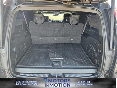 2016 Cadillac Escalade ESV Platinum 4x4 w/Sunroof & DVD   - Photo 18 - Saint Cloud, MN 56301