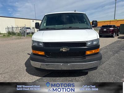 2018 Chevrolet Express 3500 6.0L   - Photo 2 - Saint Cloud, MN 56301